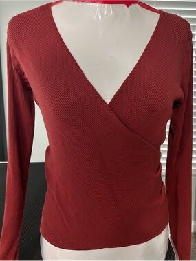Halogen Brick Red Ribbed Wrap Top